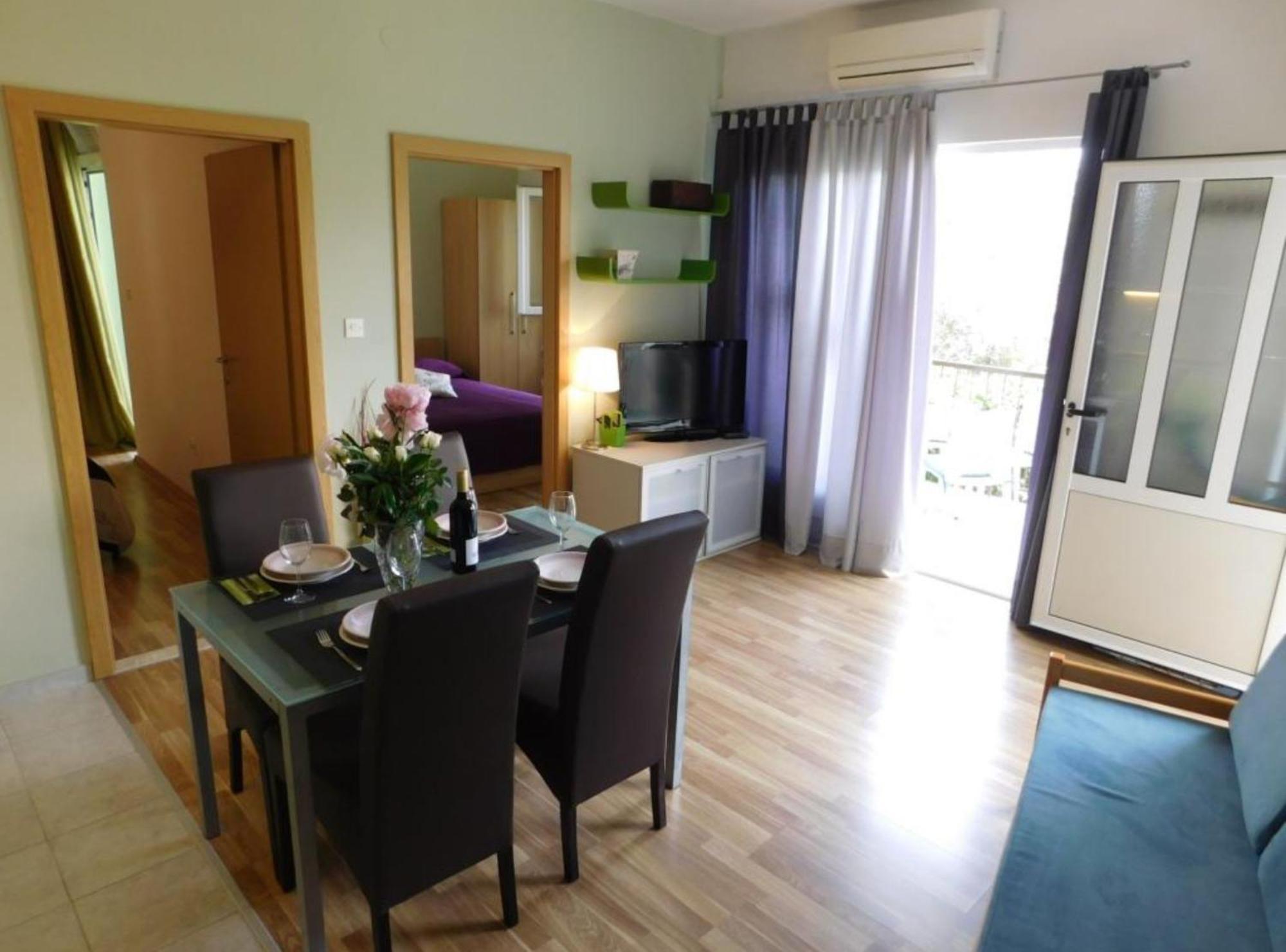 Apartments Roscic พอดโกรา ภายนอก รูปภาพ