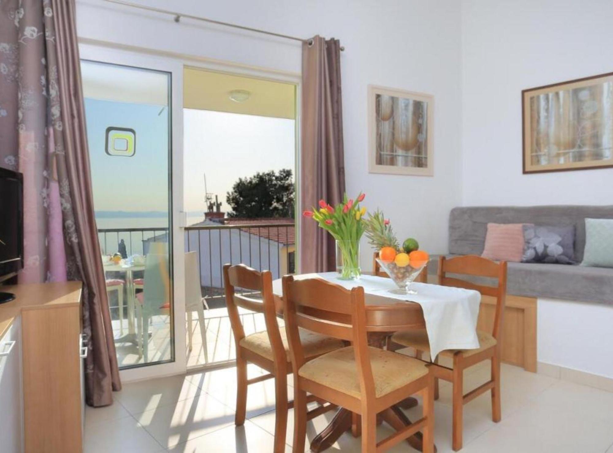 Apartments Roscic พอดโกรา ภายนอก รูปภาพ