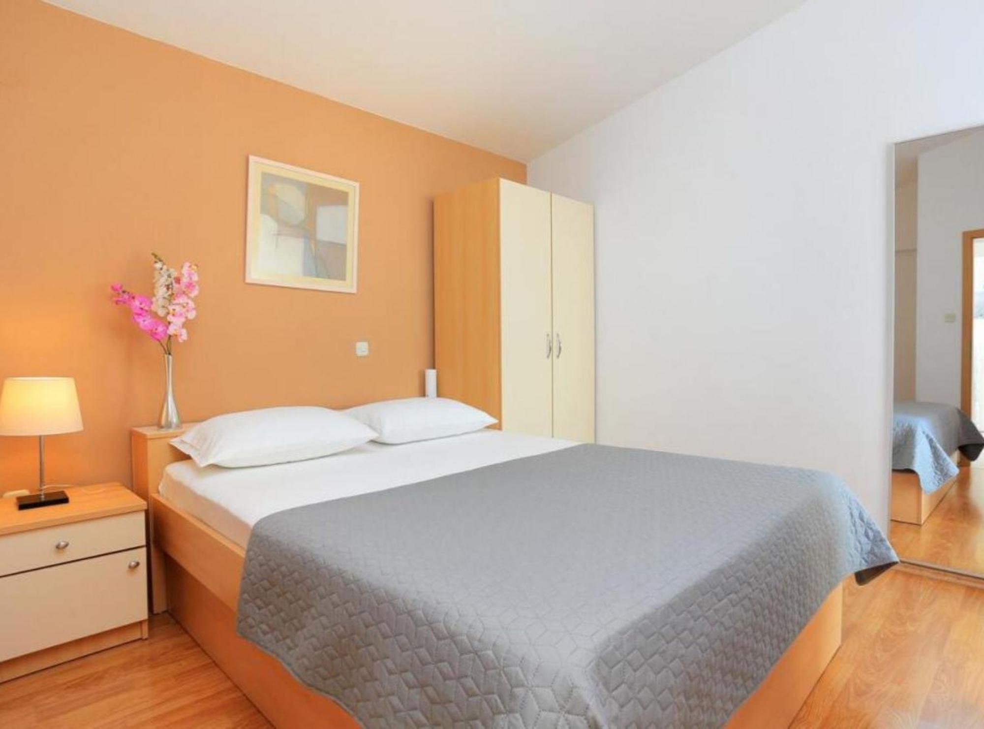 Apartments Roscic พอดโกรา ภายนอก รูปภาพ