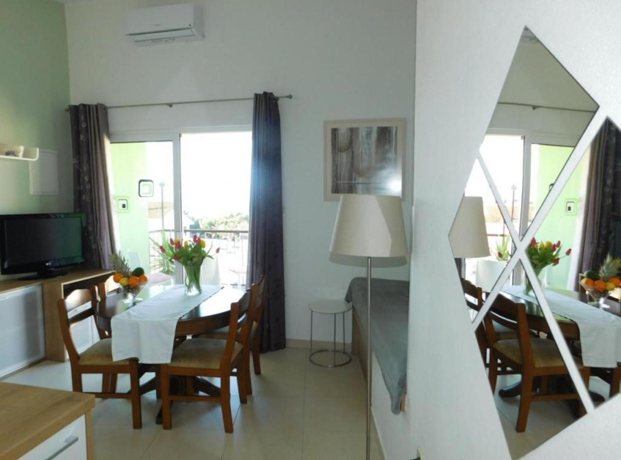 Apartments Roscic พอดโกรา ภายนอก รูปภาพ